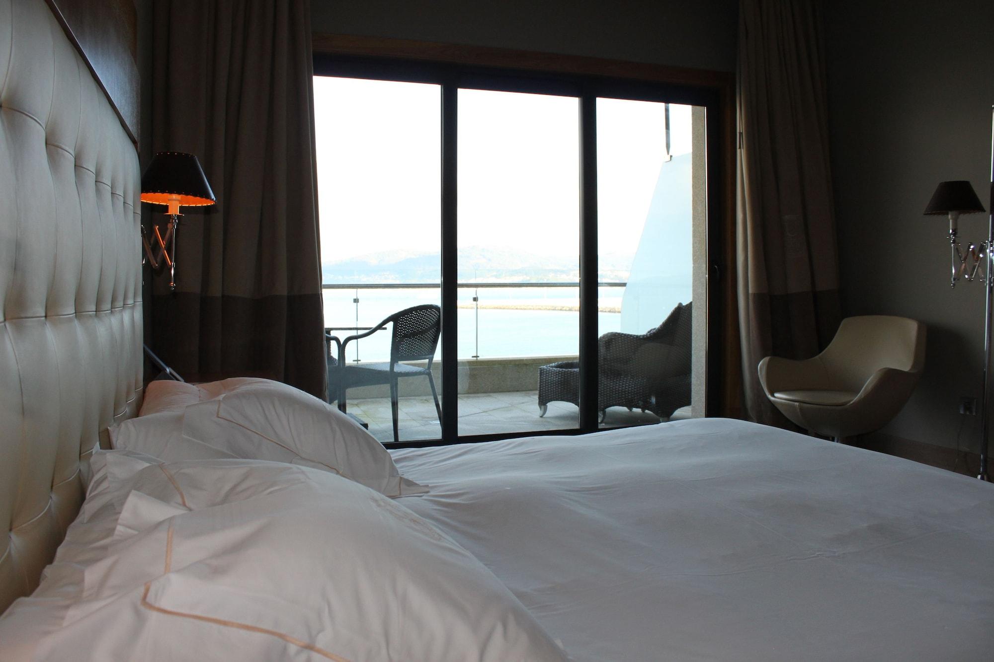 Pazo Escudos & Hotel 5*