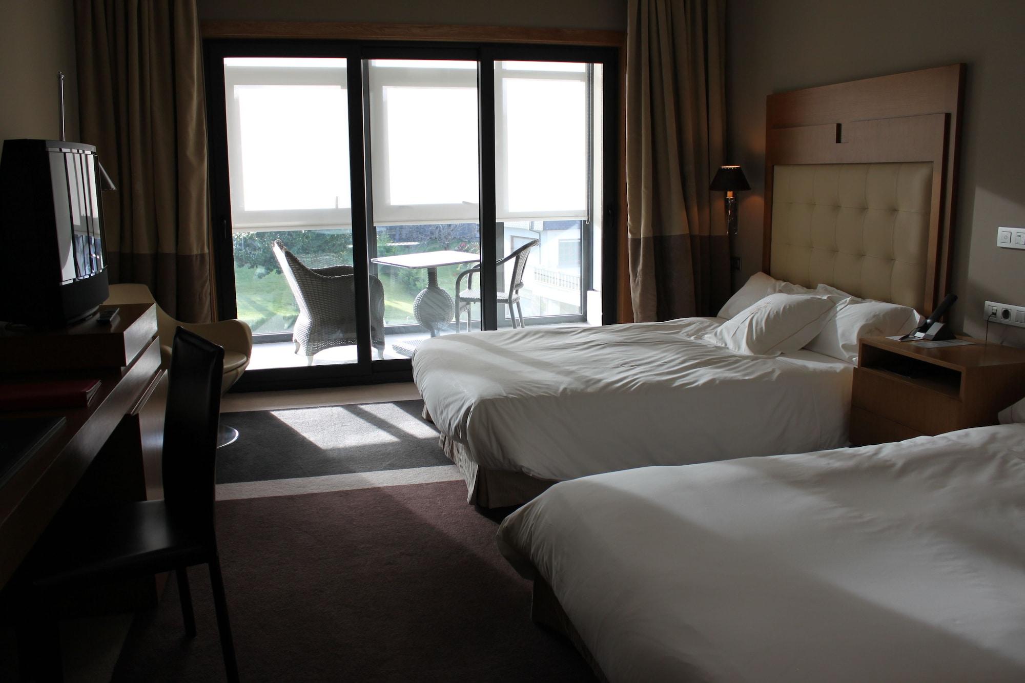 Pazo Escudos & Hotel 5*