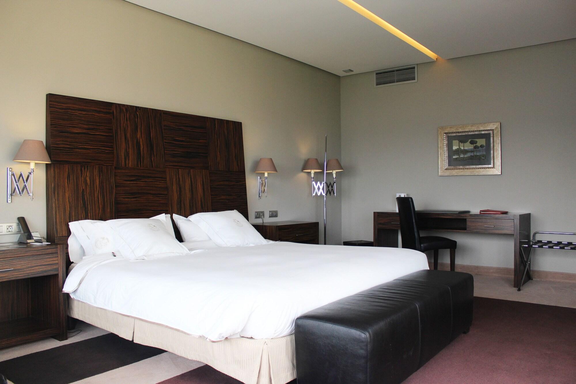 Pazo Escudos & Hotel Vigo