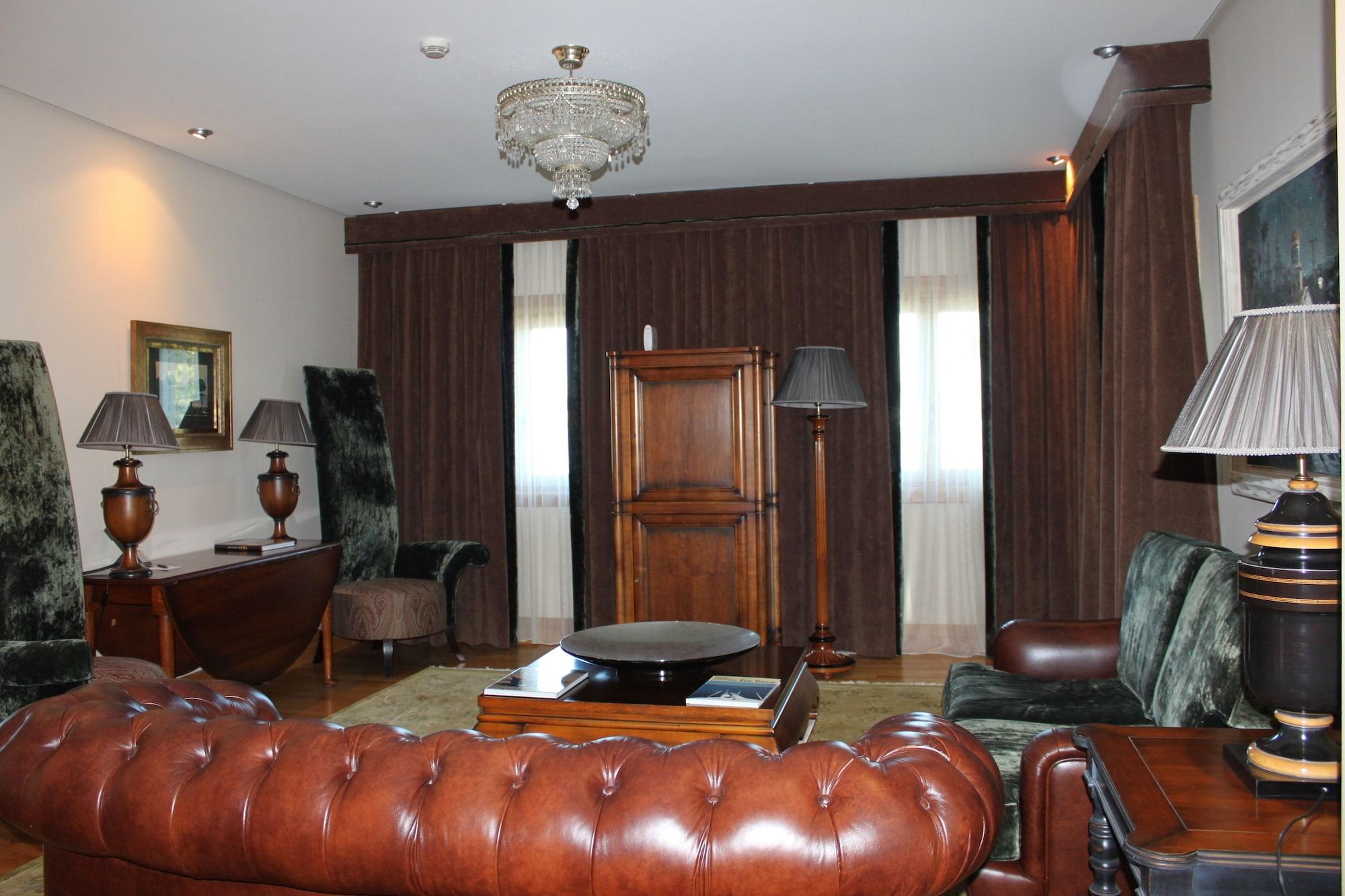 Pazo Escudos & 5* Vigo