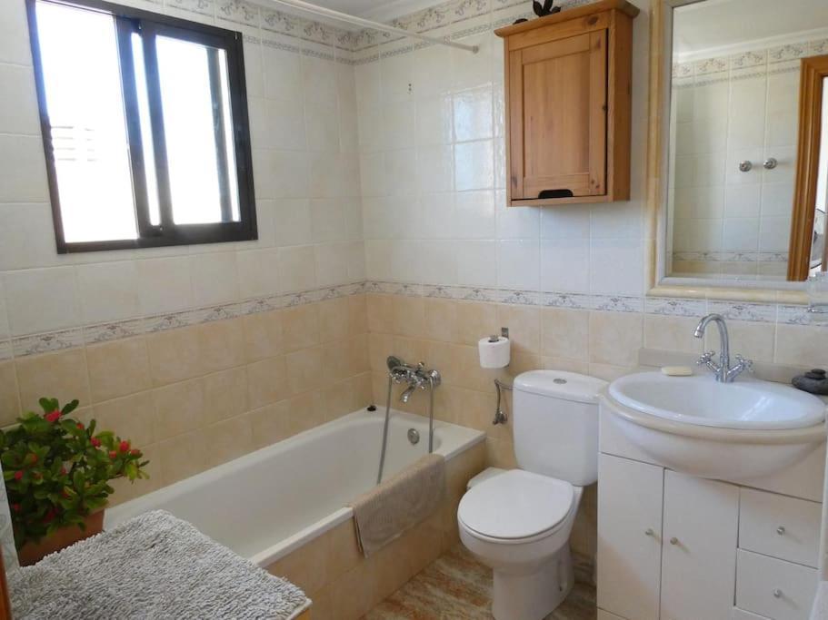 Large Duplex Penthouse 3 Minutes From The *