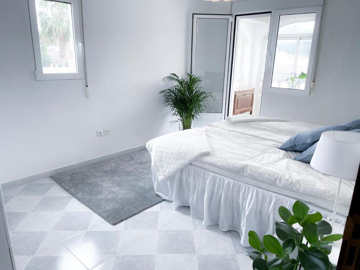 Apartahotel La Zenia House *