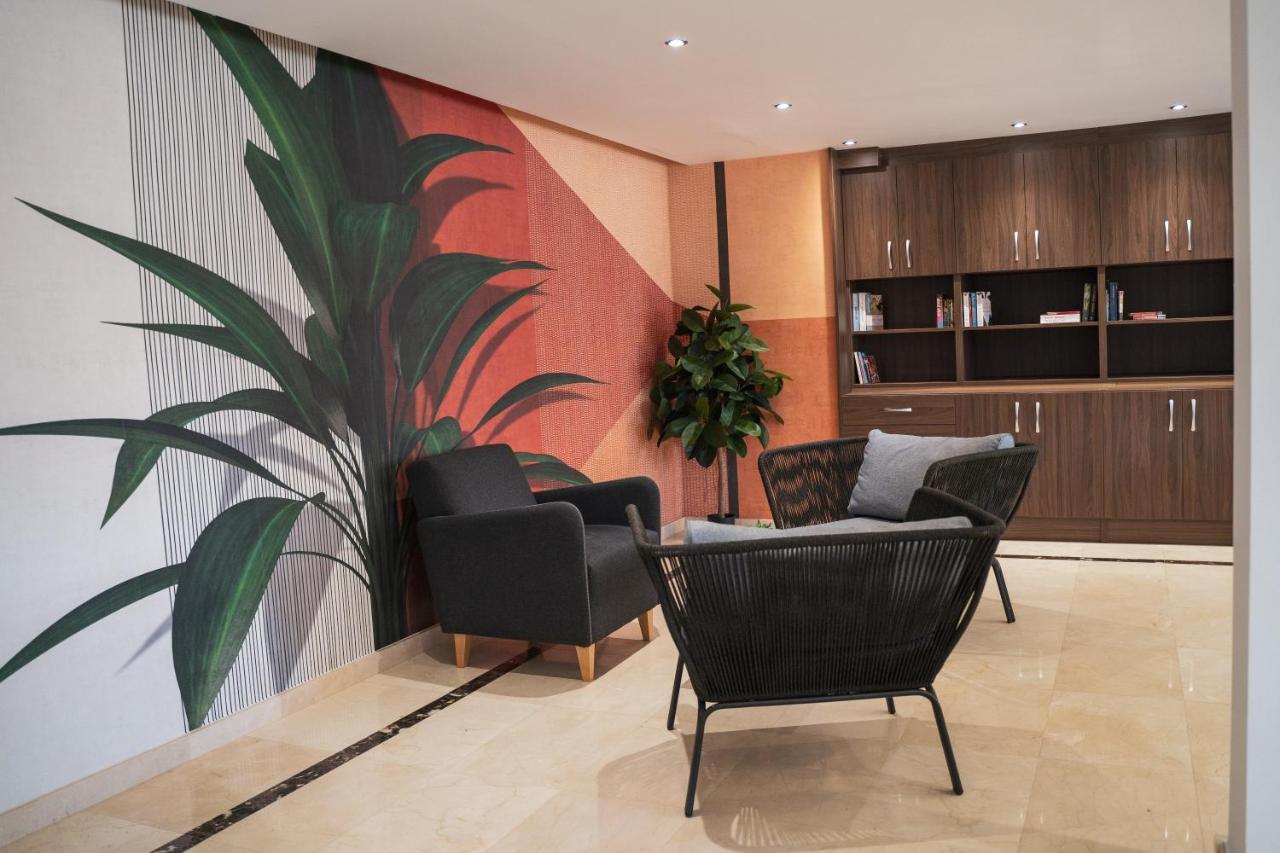 Beatrix 2000 Apartamento