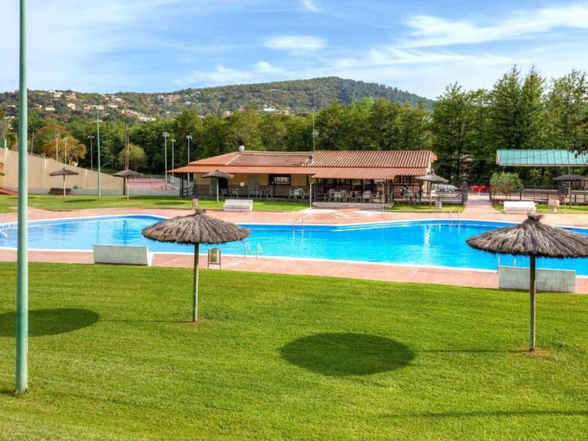 Сasa de vacaciones Blanca 10 Minutos De La Playa Costa Brava *