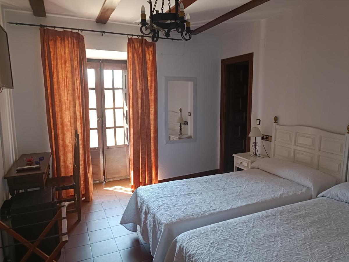 Hotel Real De 2*