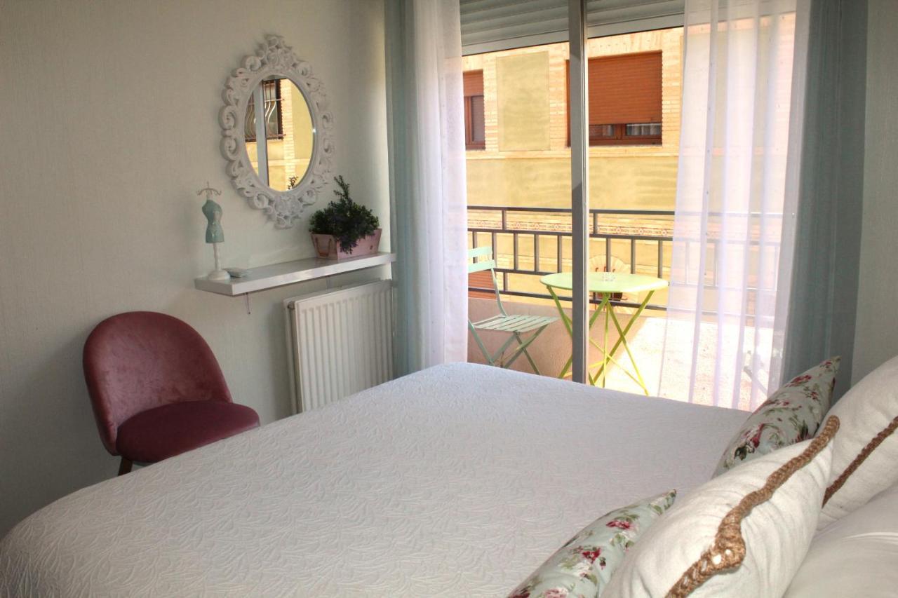 Oncemolinos Con Desayuno Apartment