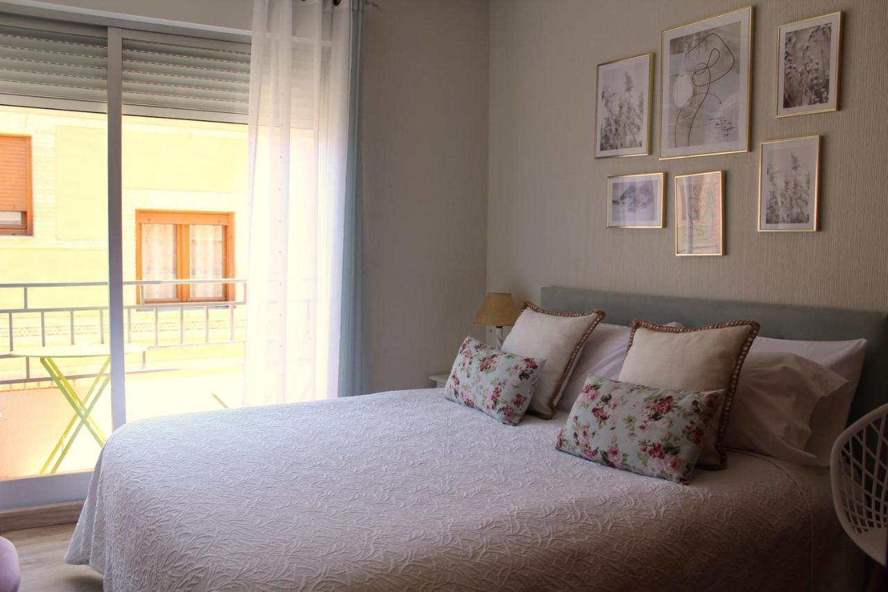 Oncemolinos Con Desayuno Apartment Consuegra