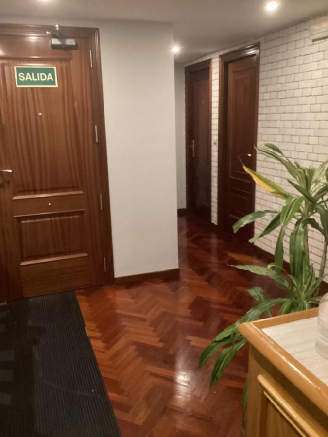 Hotel Saudade Hostal Cafeteria A Coruna
