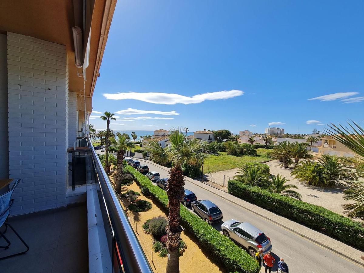 Apartahotel - - - - - Front Line - - - - - Primera Línea - - - - - In Playa Flamenca