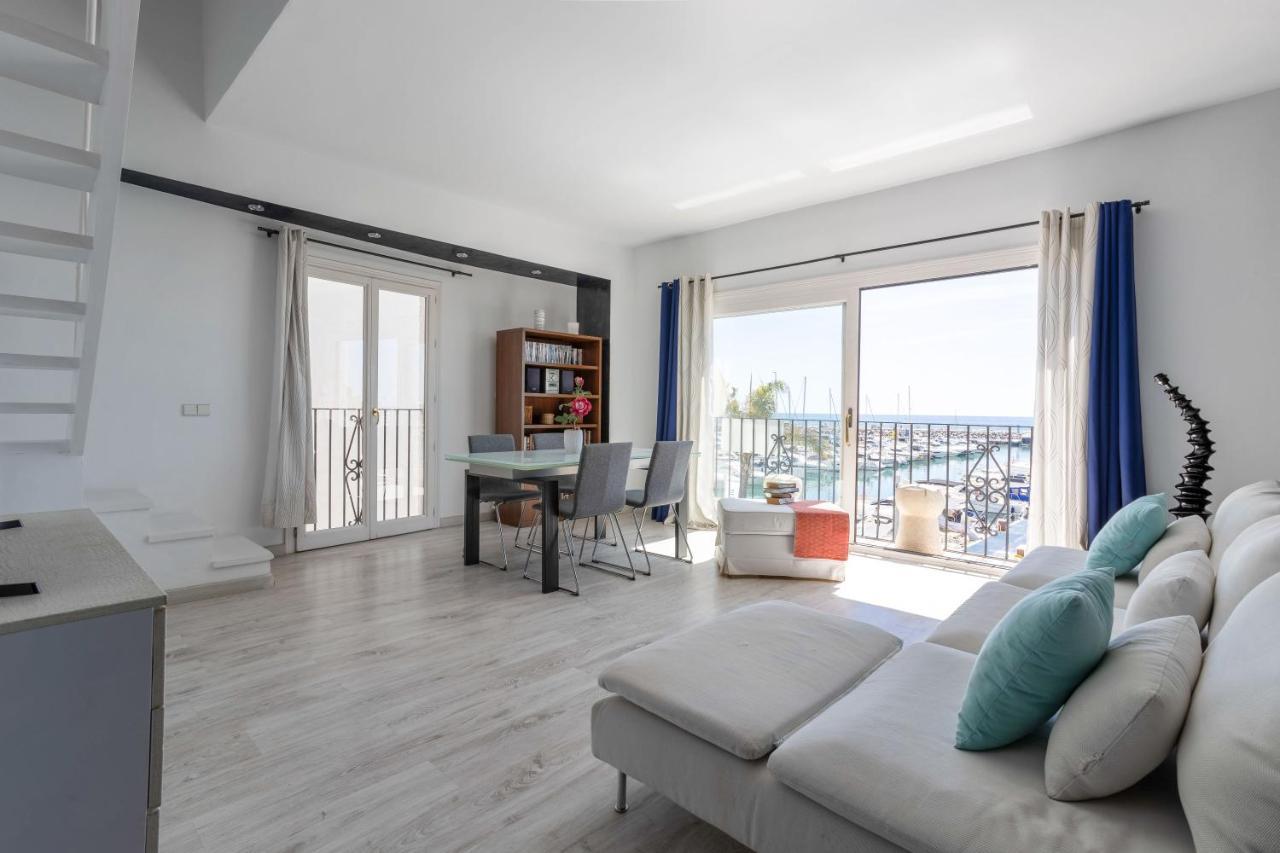 Oleholidays Pb 243 Primera Linea De Mar Puerto Banus