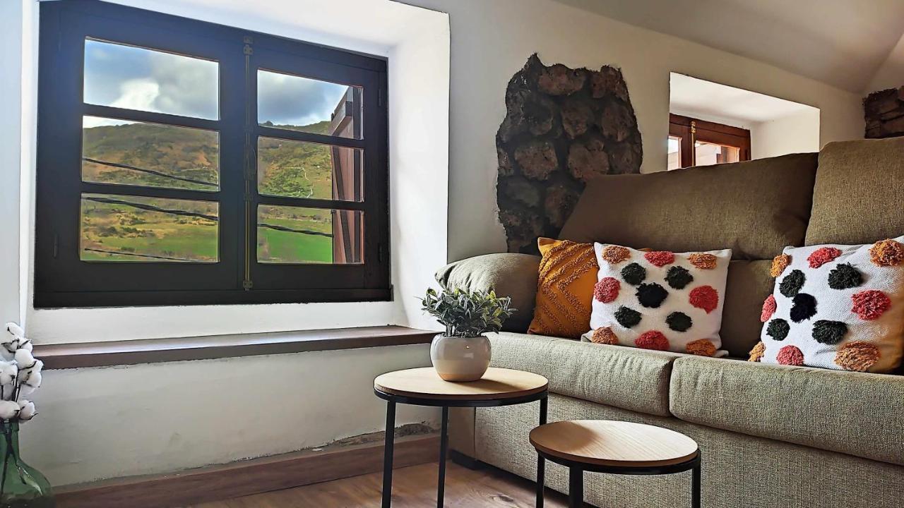 Rurales La Laguna Somiedo Apartment *