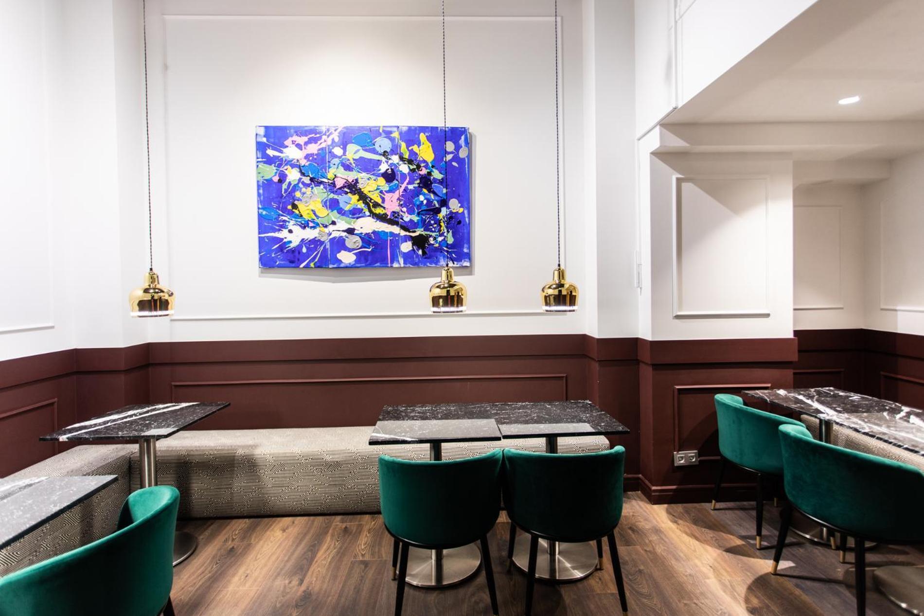 Trueba Hotel
