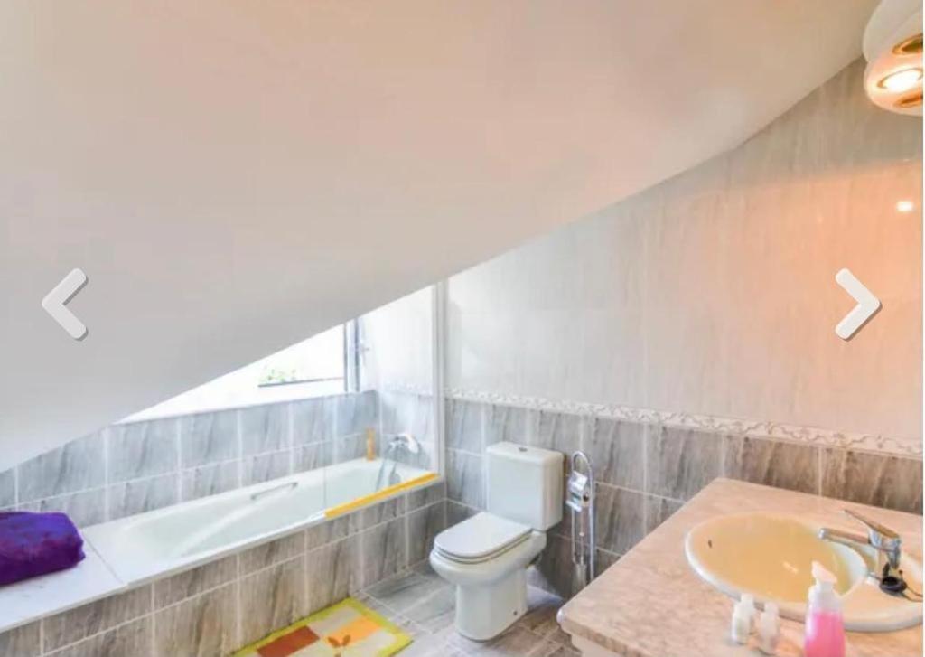 Tranquila Con Piscina Y Jardin 