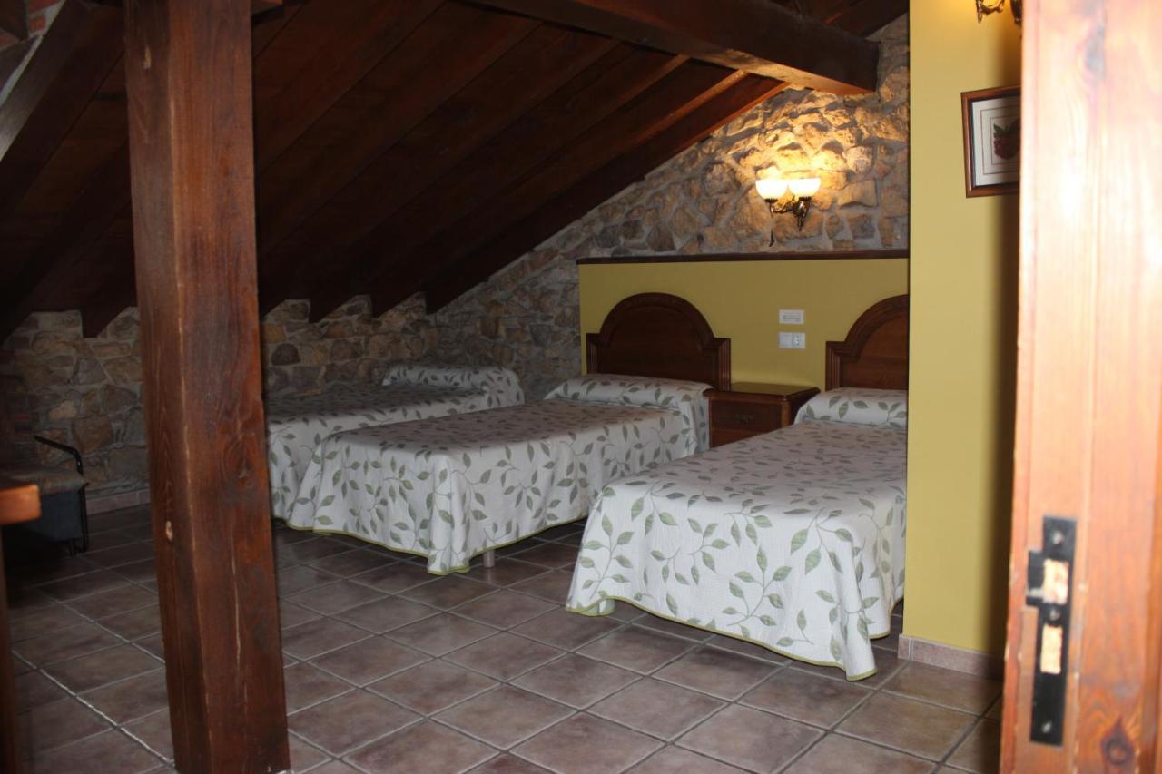 La Venta De Bed & Breakfast Quijas