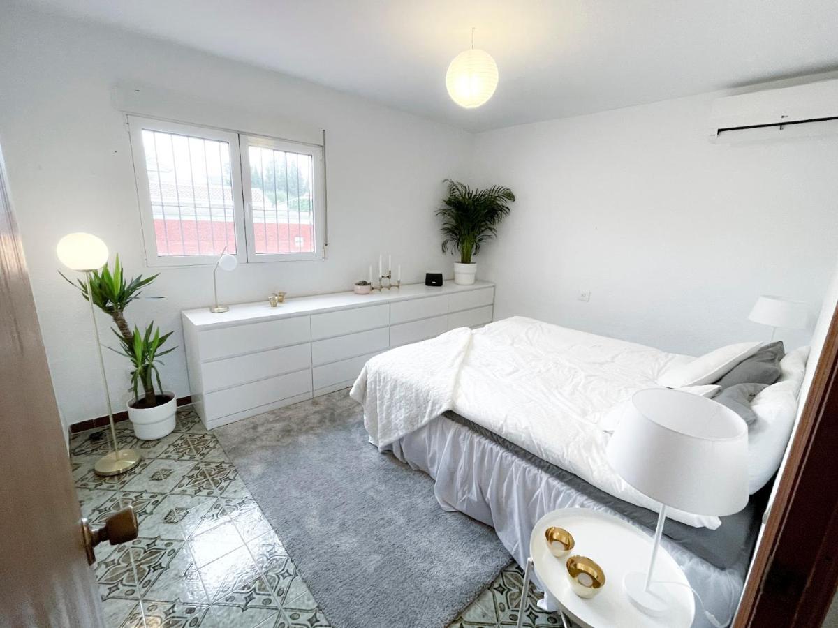 La Zenia House