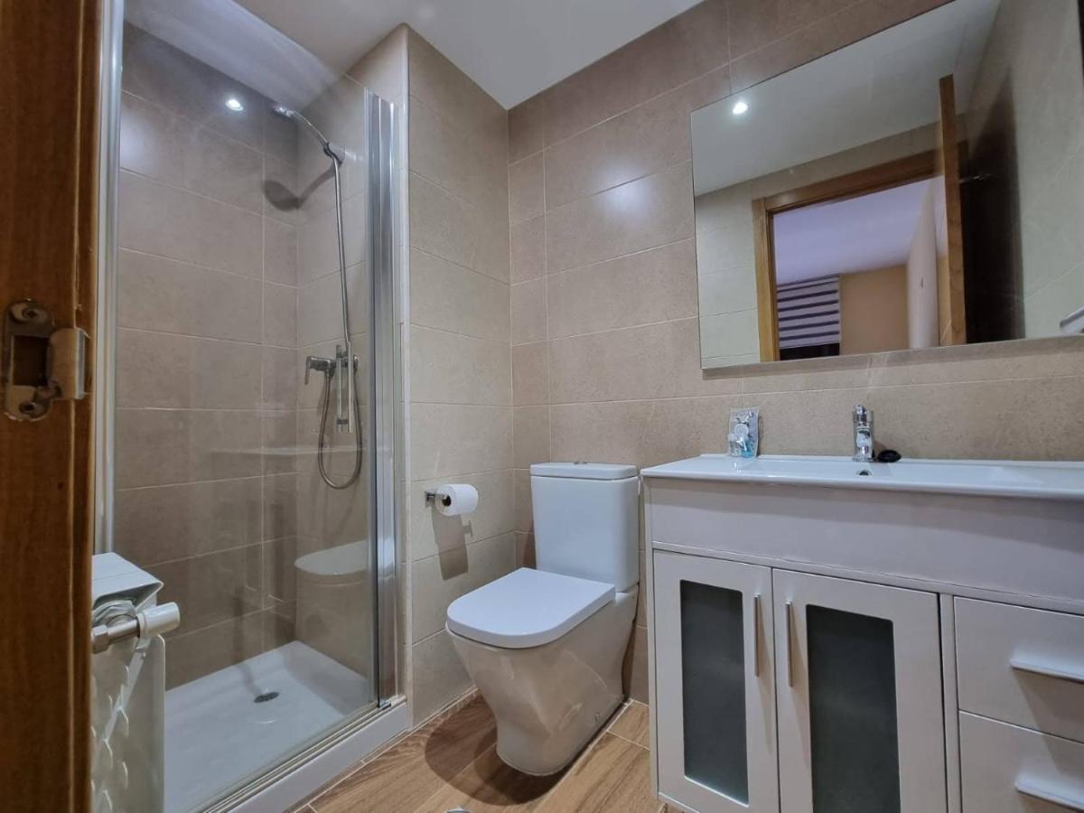 Apartamento Vivienda De Tres En Primera Línea De Playa Foz
