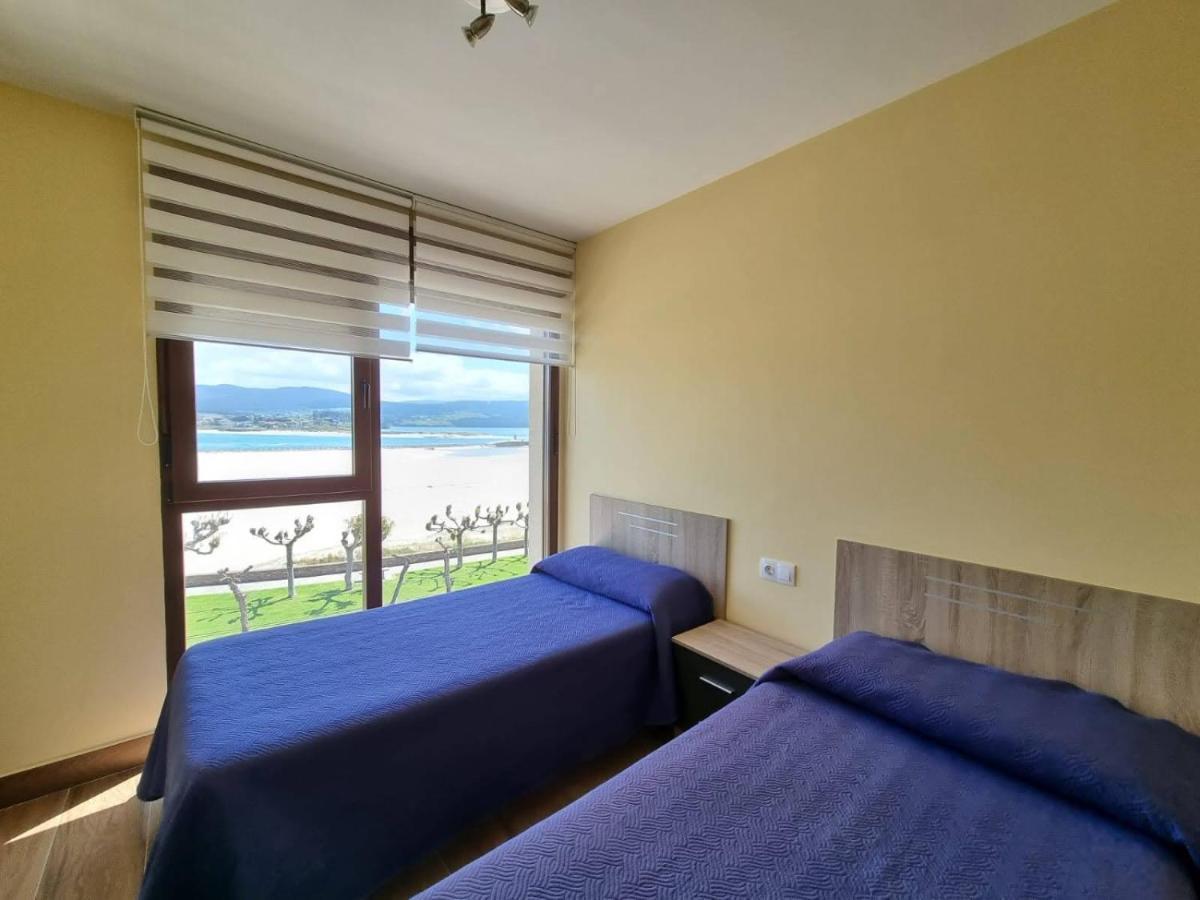 Vivienda De Tres En Primera Línea De Playa Apartamento Foz