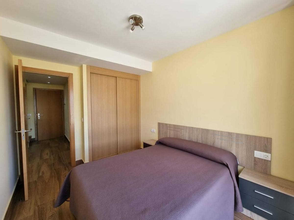 Apartamento Vivienda De Tres En Primera Línea De Playa