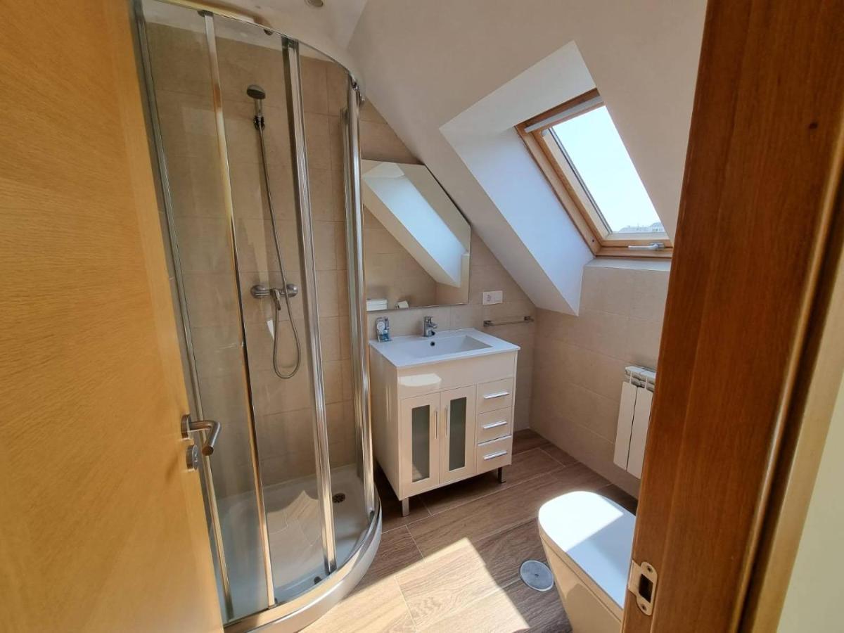 Vivienda De Tres En Primera Línea De Playa Apartamento