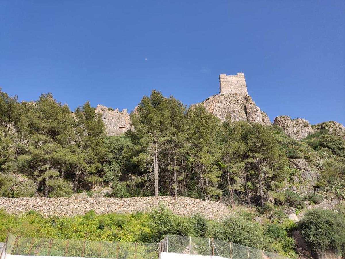 Casa Montaur * Zahara De La Sierra