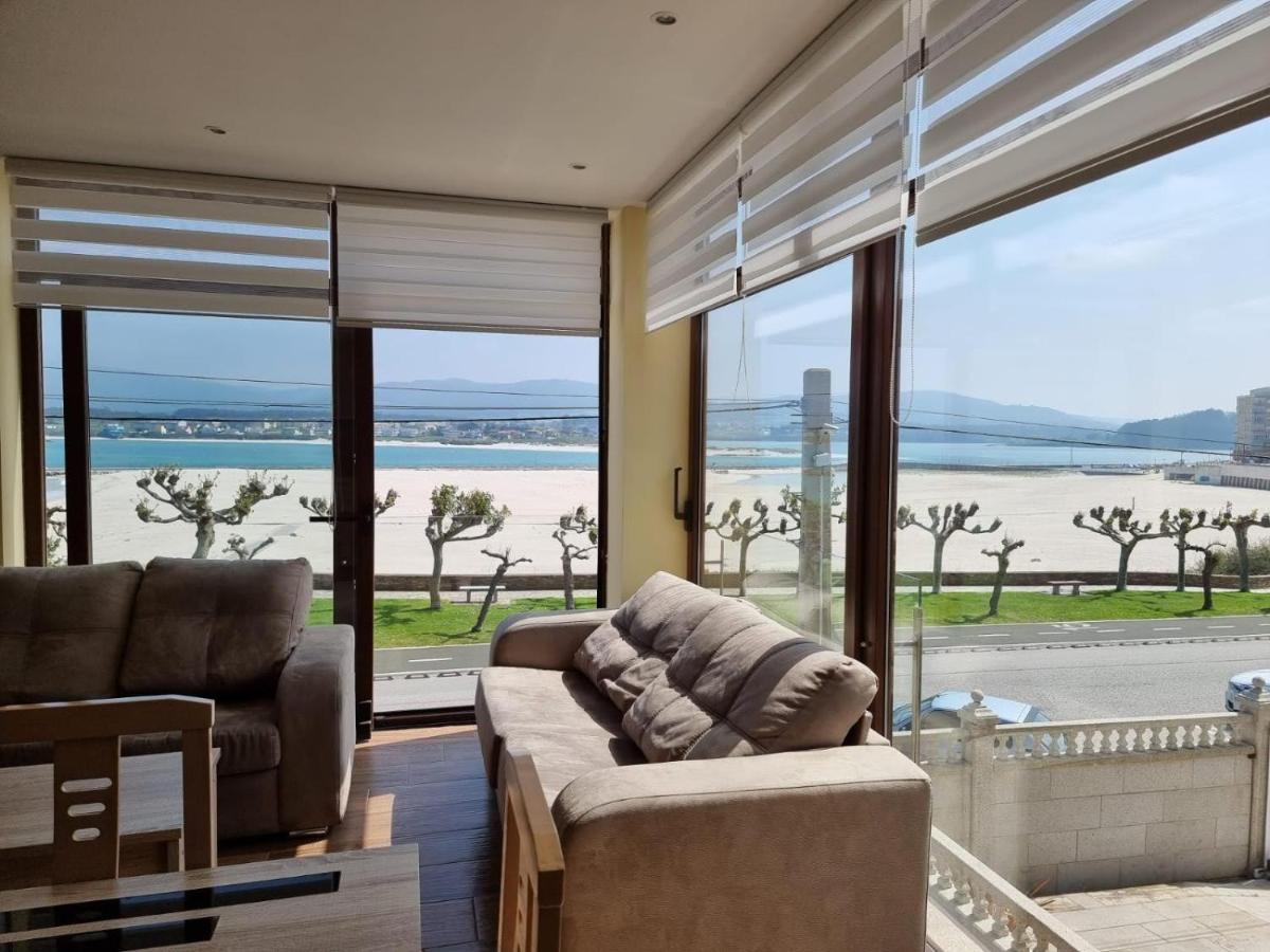 Apartamento Vivienda De Tres En Primera Línea De Playa Foz
