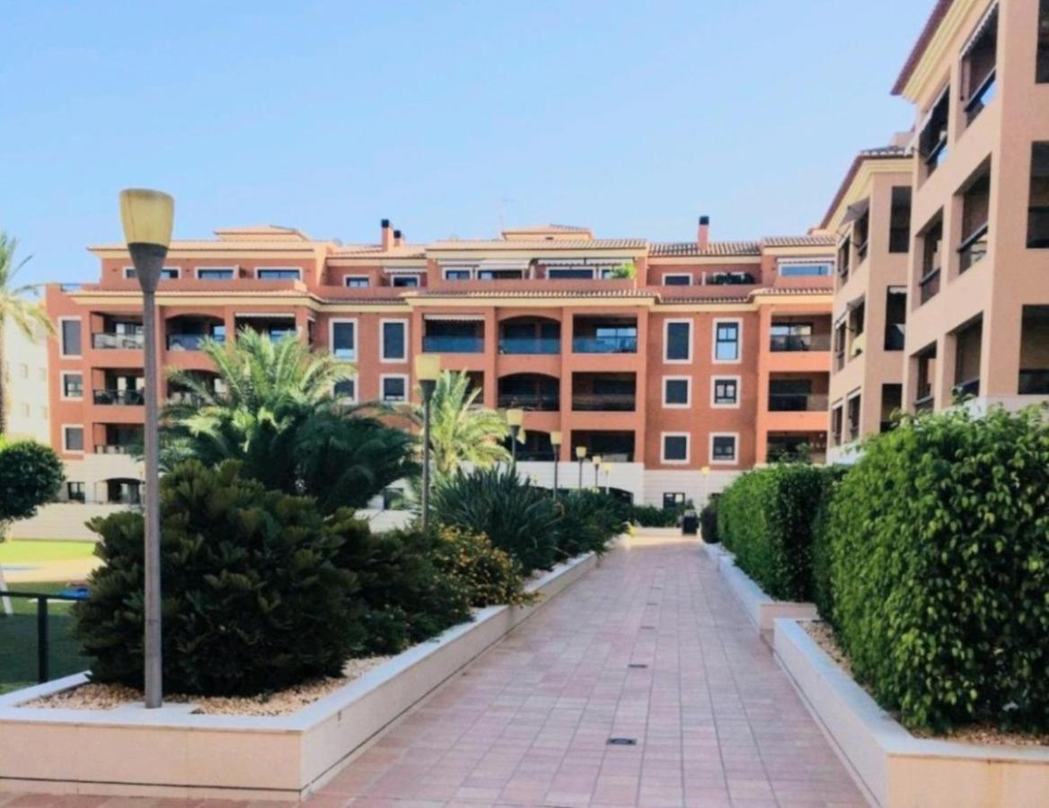 Apartamento Con Terraza Sur Dénia