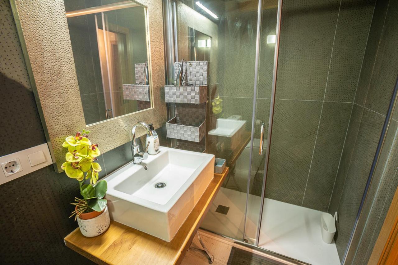 Casa Rural As Andurinas Holiday home *
