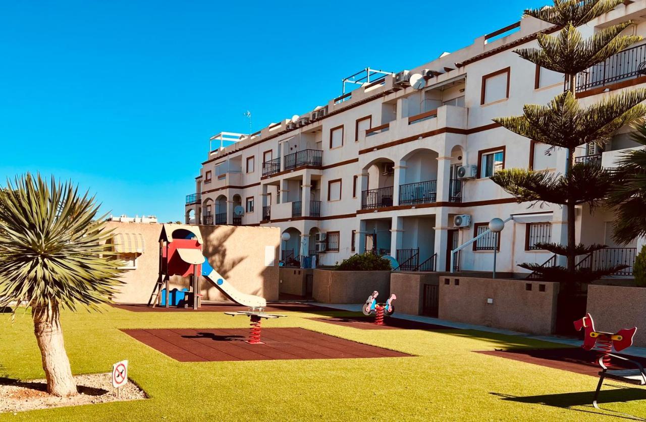 Casa Flania, Seaview, 2-bedroom, 2-bathroom Apartment Alicante