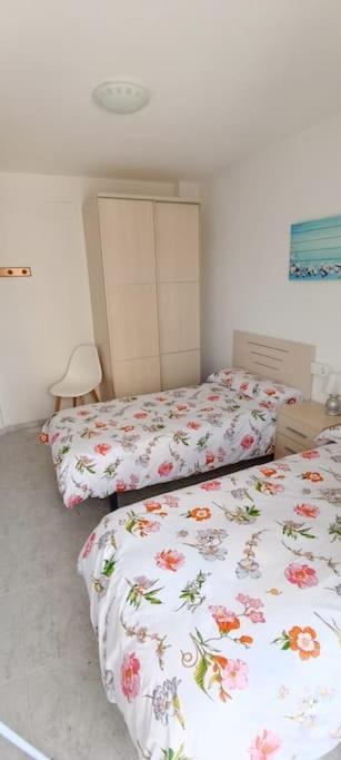 Apartamento Céntrico En La Playa Con Piscina. Peñíscola