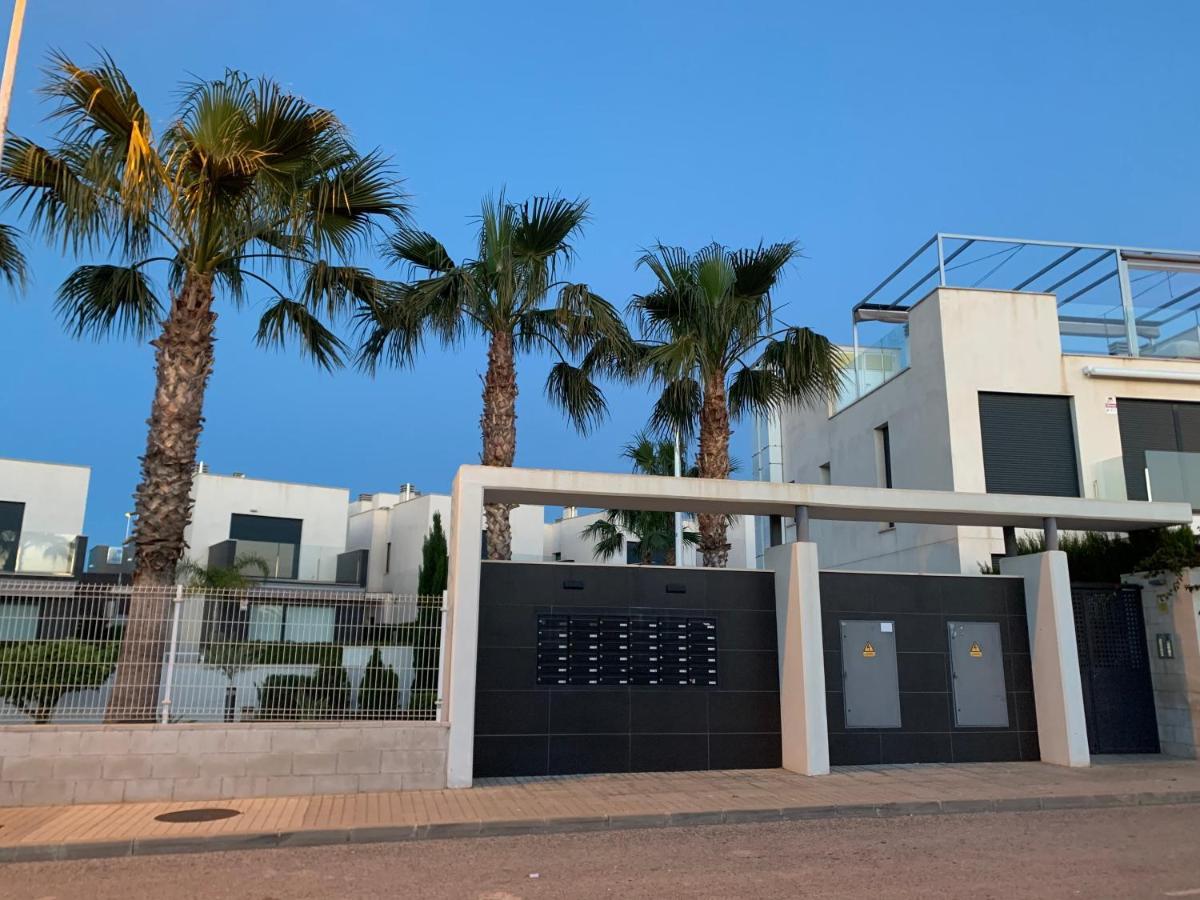 Punta Prima 3 Bedrooms And Solarium Sea View Villa Torrevieja