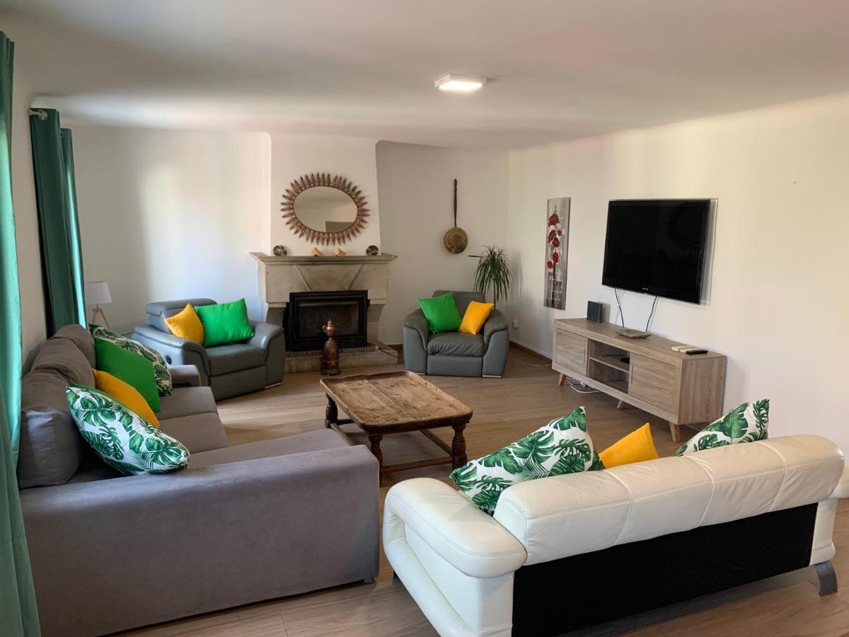 Newly Renovated Large With Garden