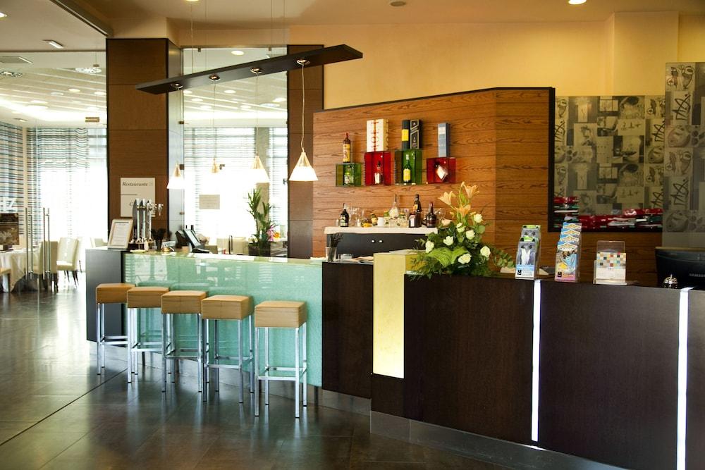 Artes Hotel Pinto