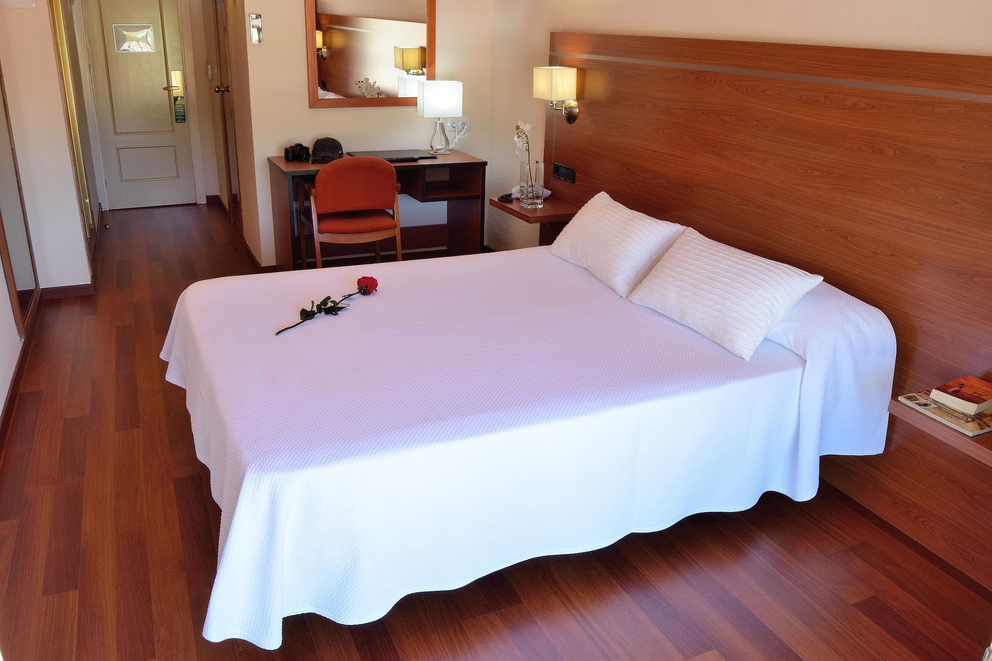 Hotel Mari Carmen
