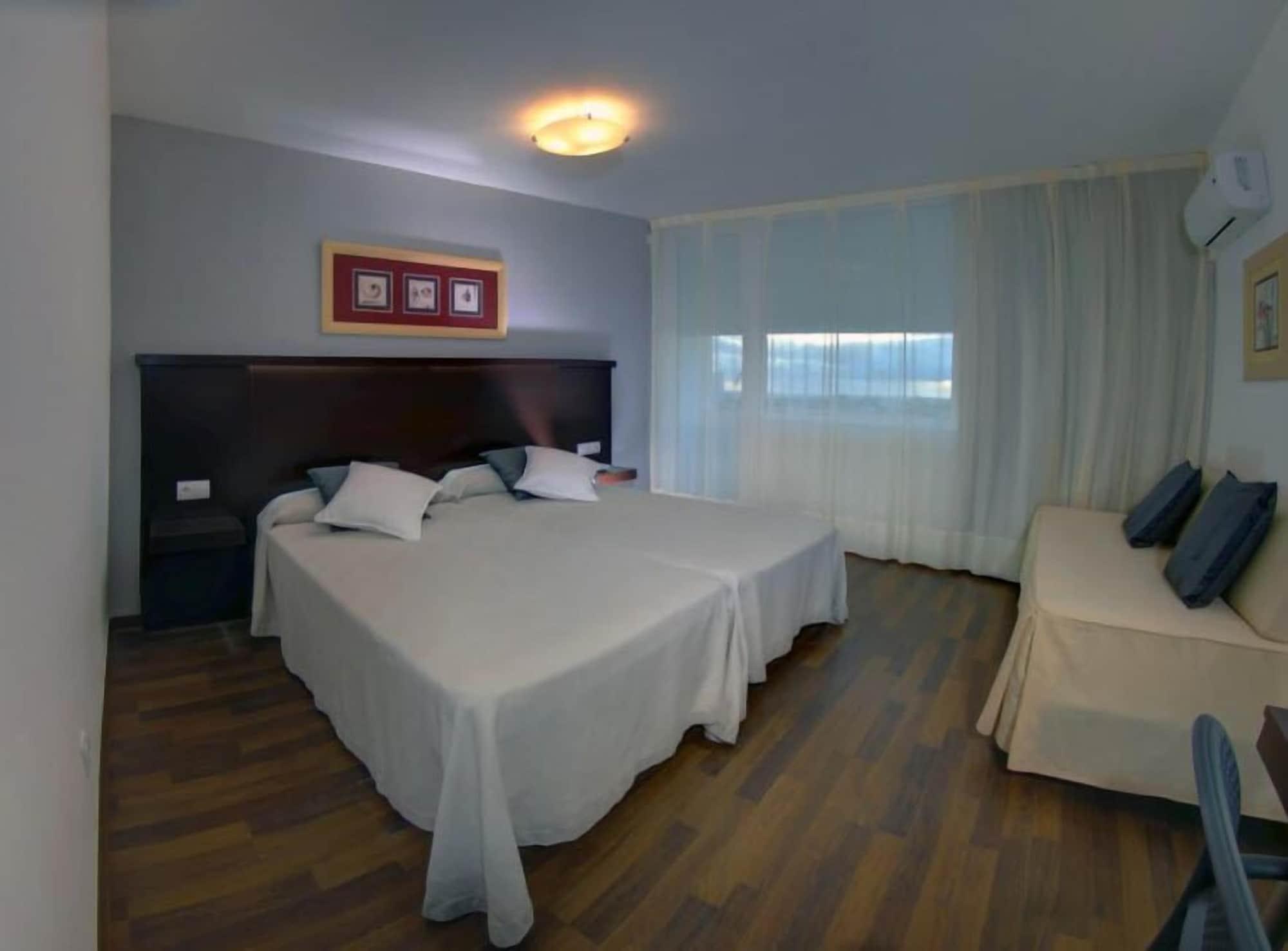 Ohtels Carabela Hotel 4*