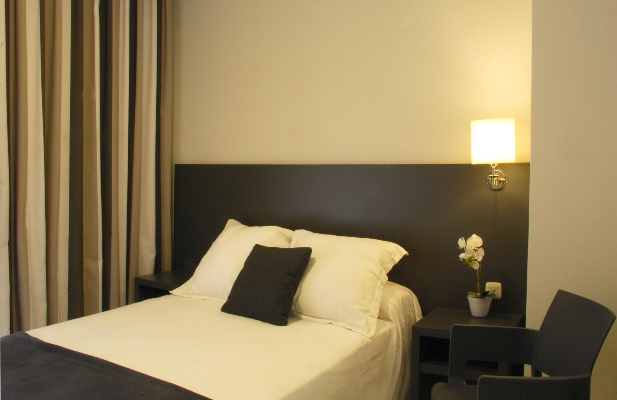 Robles Hotel 3*