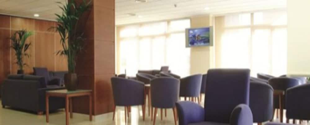 Hotel Robles