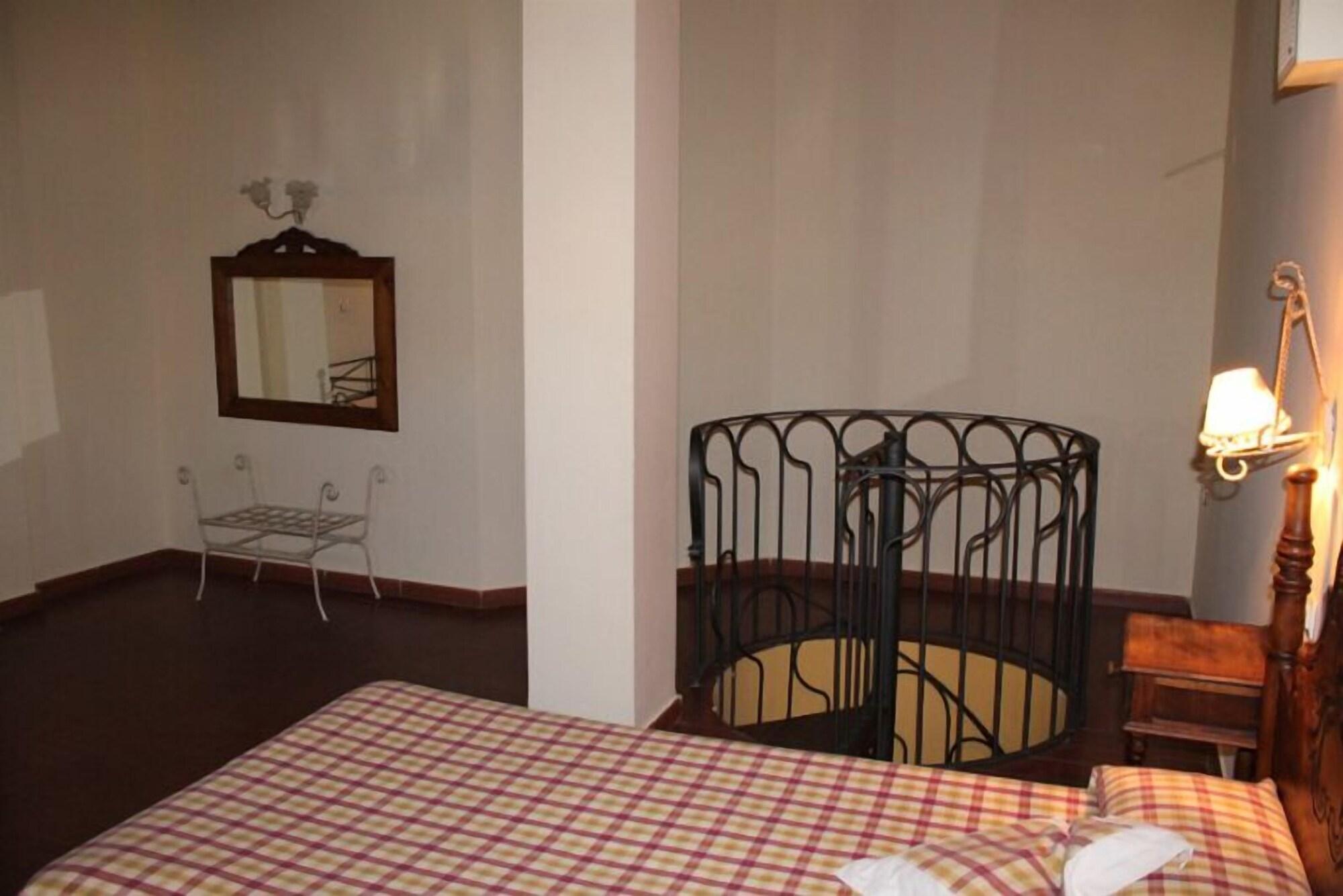 Hospederia Del Zenete Hotel 4*