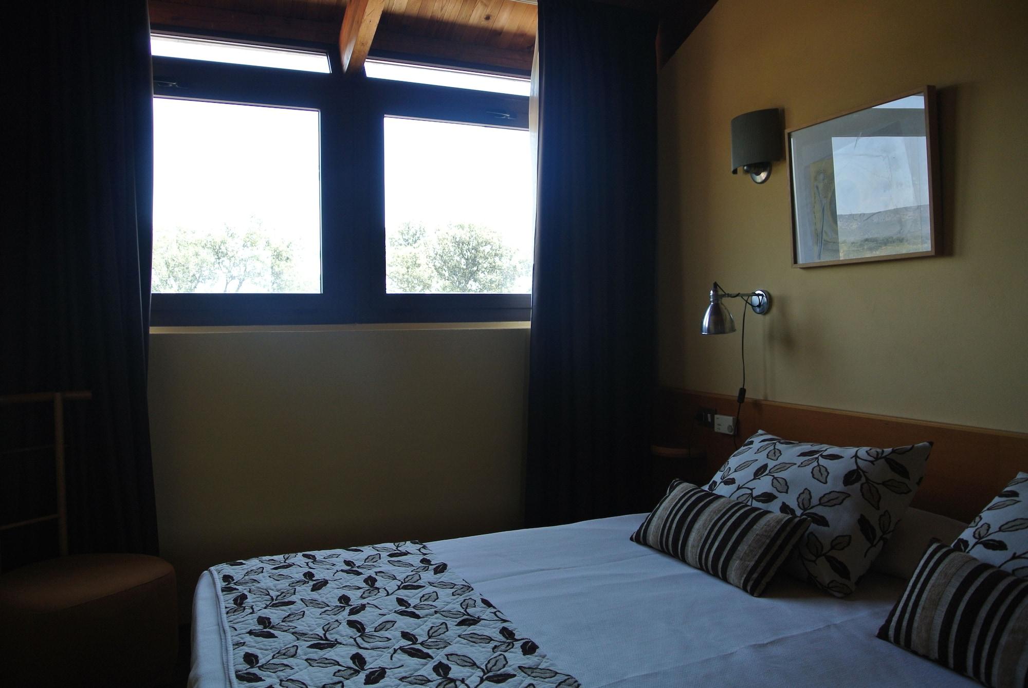Hotel Hospederia Parque De Monfragüe 4*