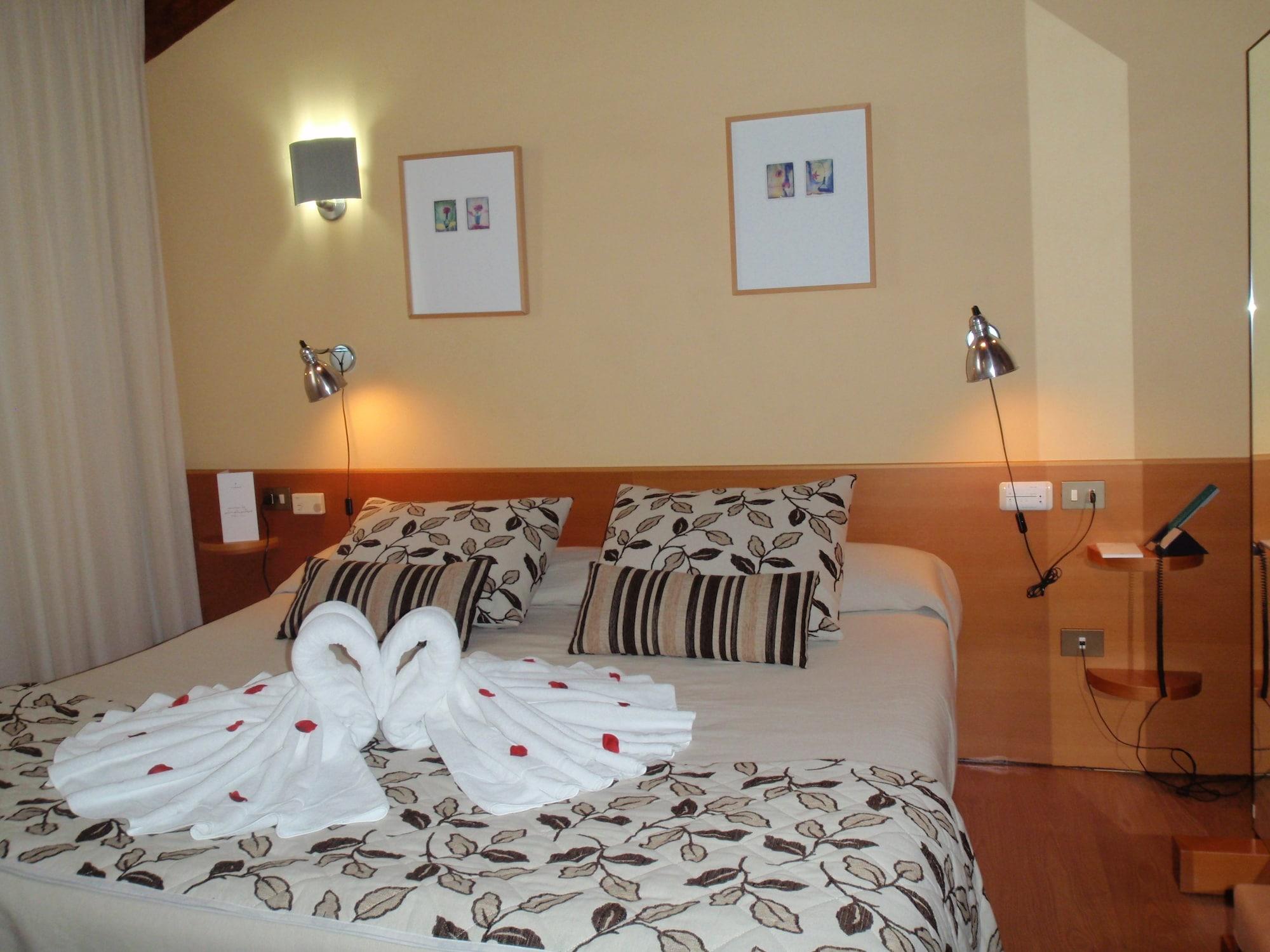 Hotel Hospederia Parque De Monfragüe Torrejón el Rubio