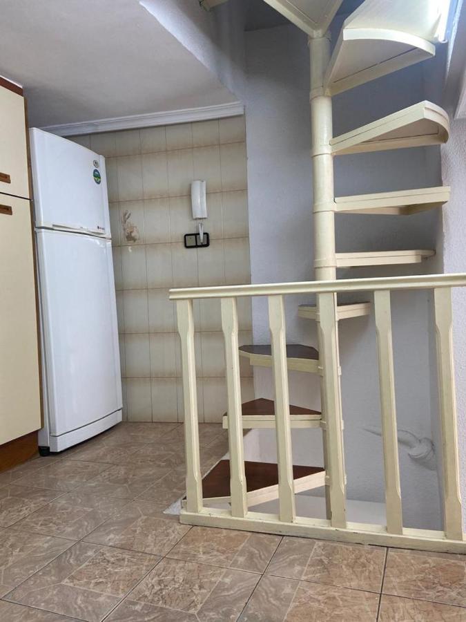 Precioso Apartamento Con Terraza.