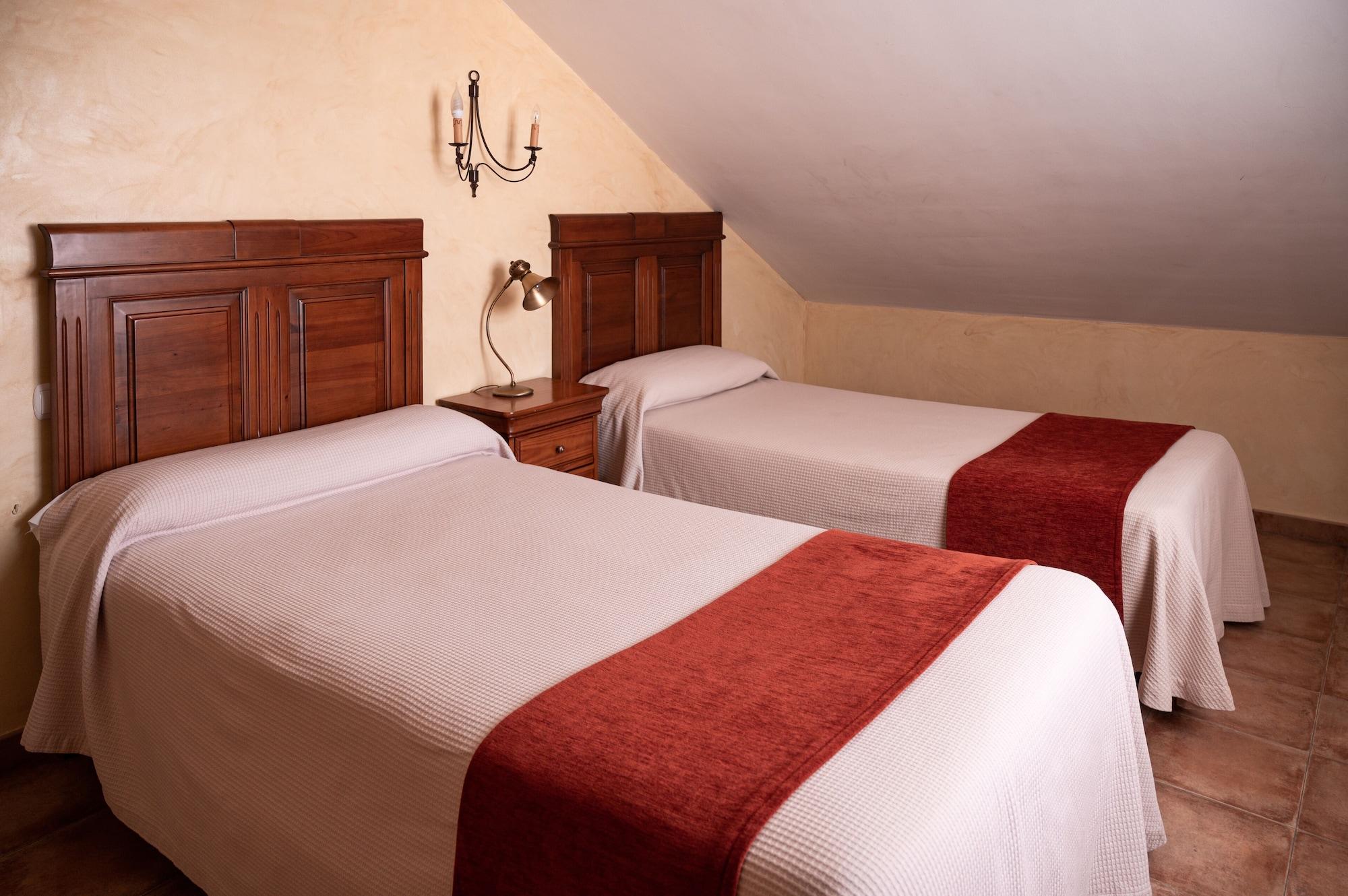 Hotel Jardin De La Abadia 4*