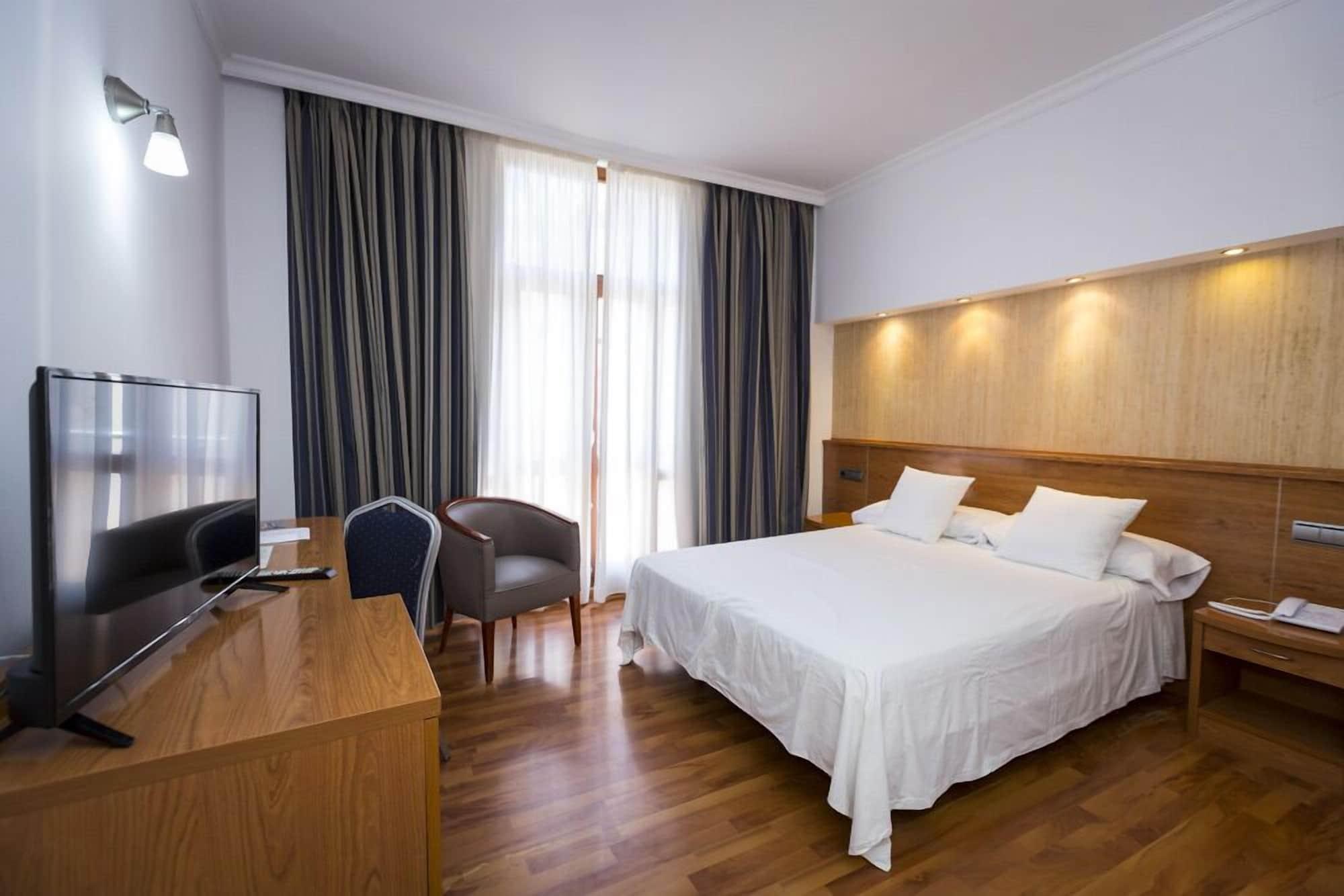 Hotel Rusadir