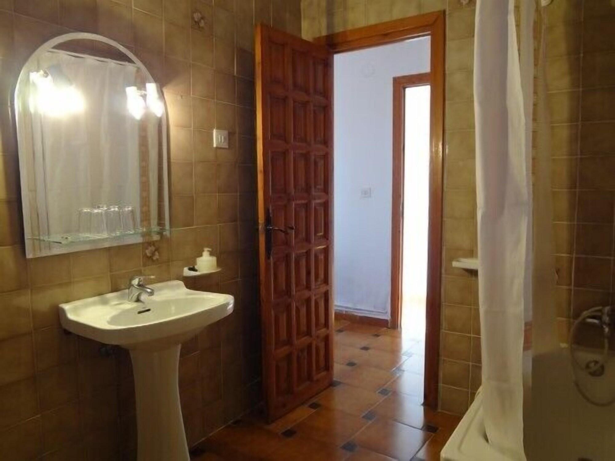 Rural Poqueira Hotel 2*