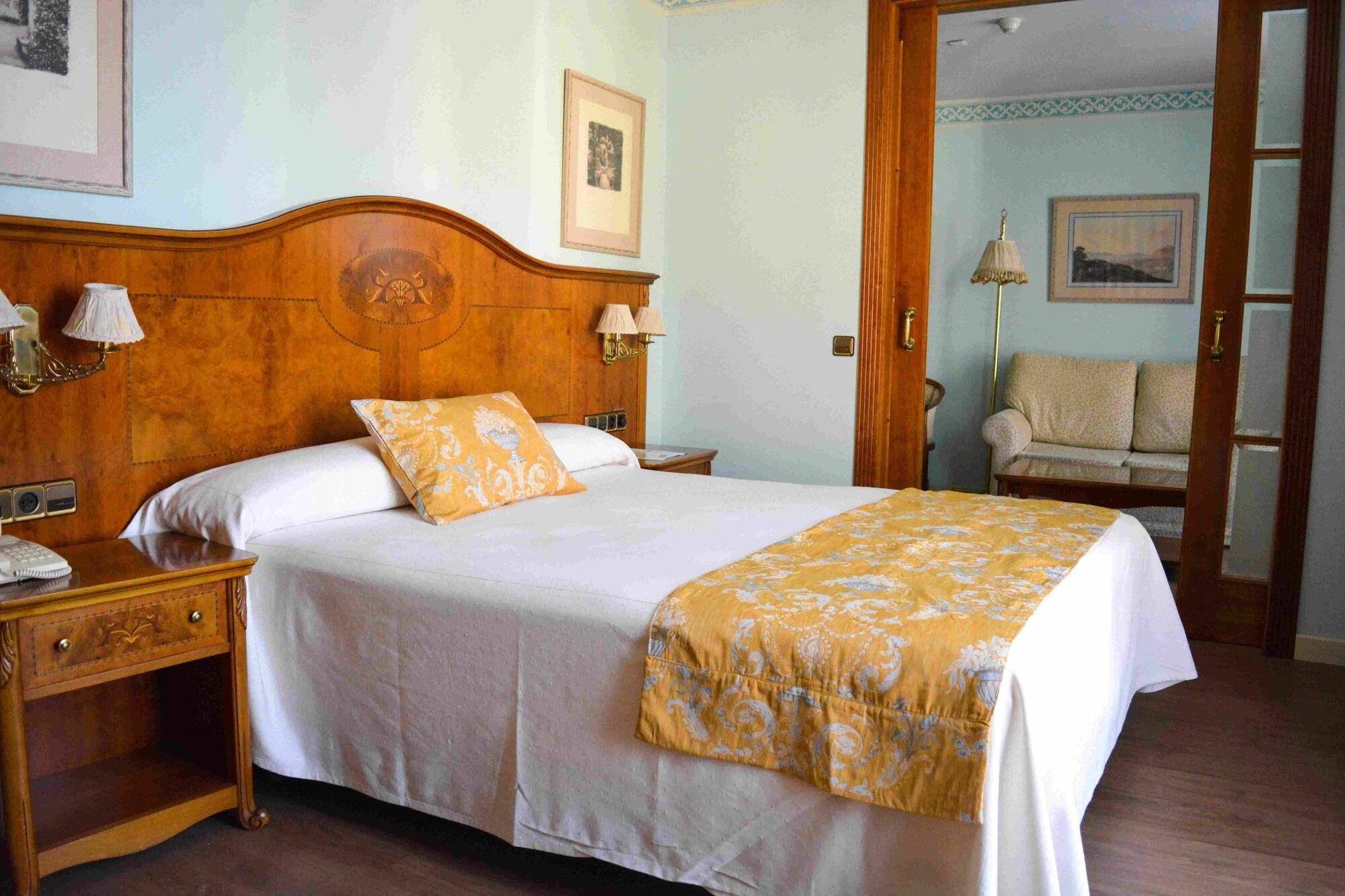 Alda Mercado De Hotel