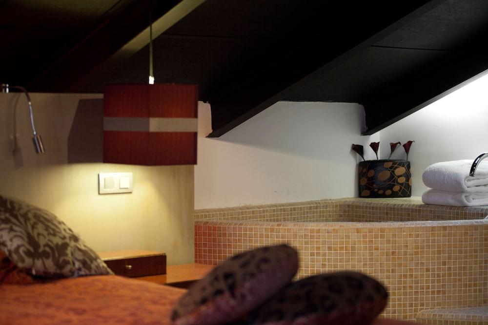 Rusticae Cardamomo Siguenza 3*