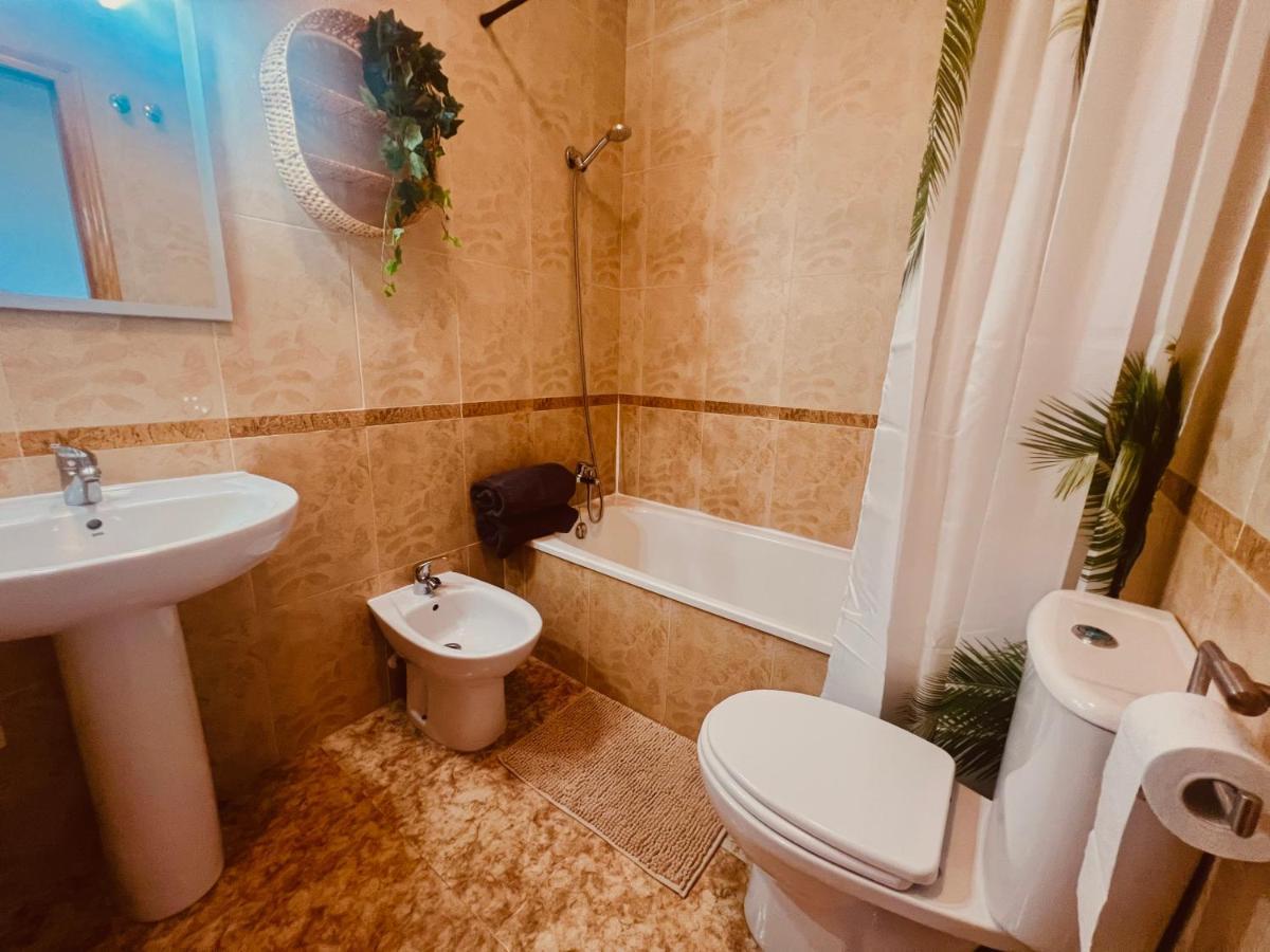 Casa Flania, Seaview, 2-bedroom, 2-bathroom Apartment Alicante