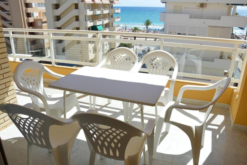 Apartamento Céntrico En La Playa Con Piscina. *