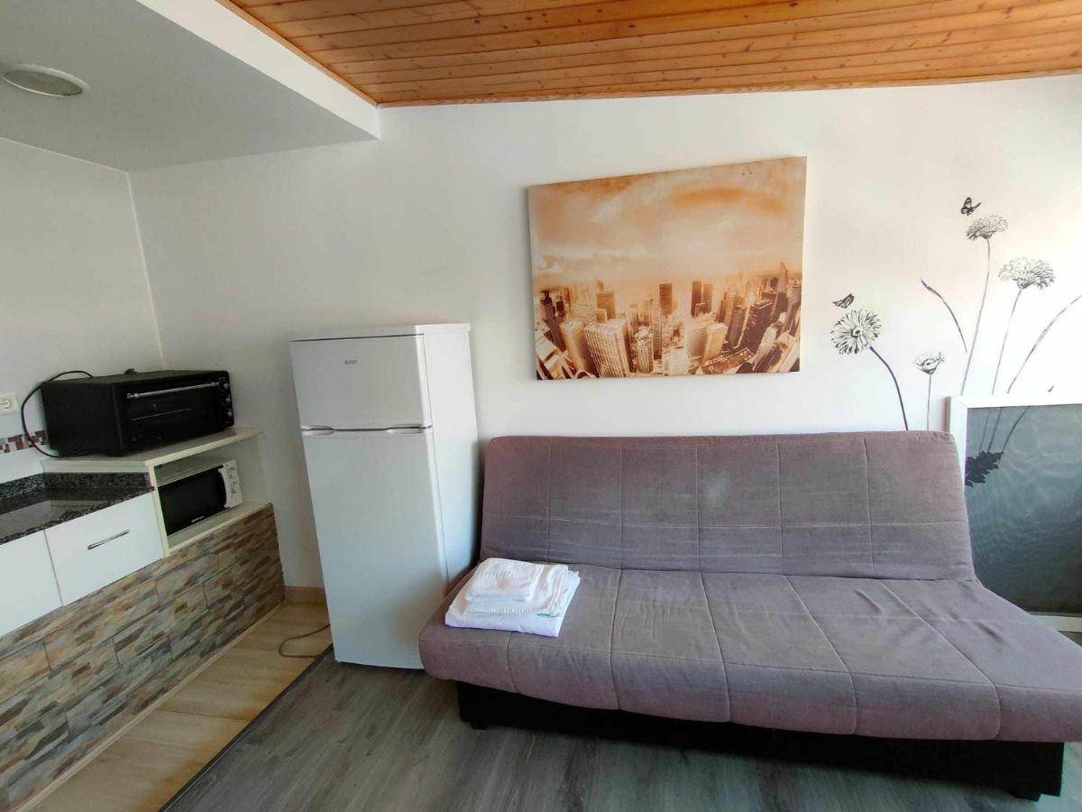 A H Amaika Atico Centro Apartment *