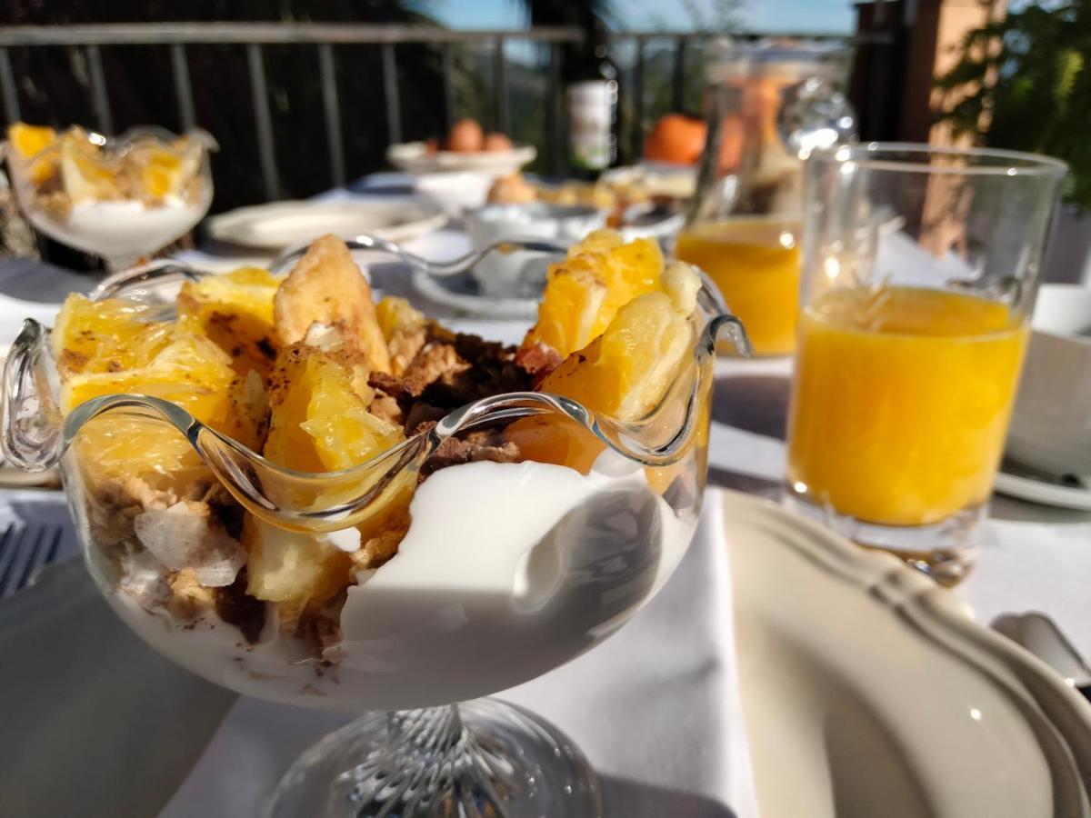 Bed & Breakfast Les Penyetes Boutique *