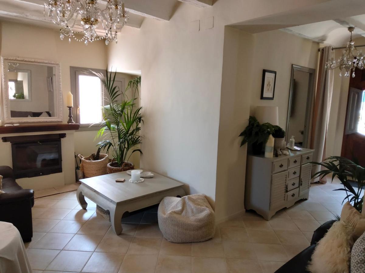 Les Penyetes Boutique Bed & Breakfast